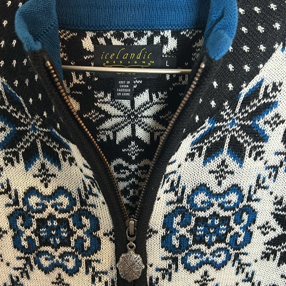 Icelandic Design Nordic Snowflake Print Full Zip Sweater - Picture 3 of 11
